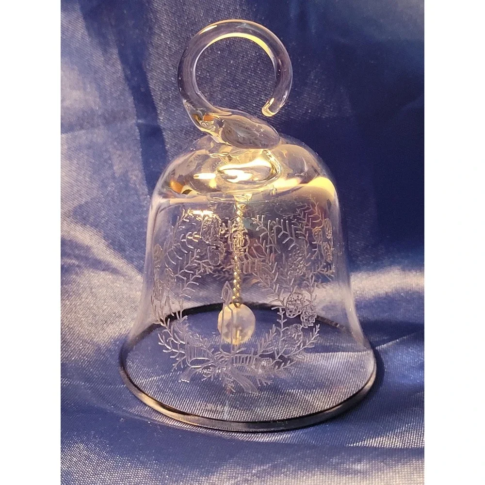 Vintage Etched Crystal Bell Lenox Christmas 1984 Glass Wreath Design Silver Trim